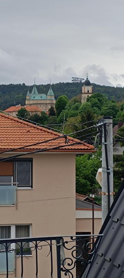 Apartman S Vyhladom Na Bojnicky Zamok Бойниці Екстер'єр фото
